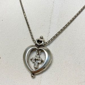 ⭐️SOLD⭐️Brighton Cross Heart Necklace